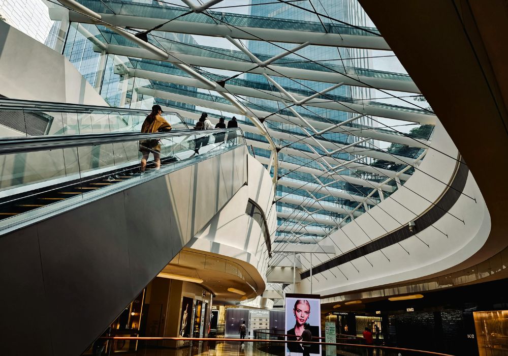 US retail reemerges after decades-long structural shift